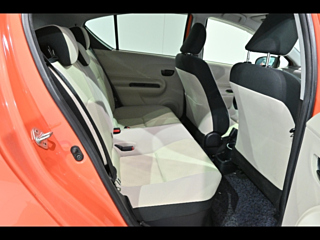 TOYOTA AQUA 2012