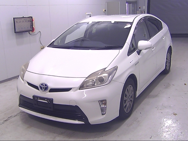 TOYOTA PRIUS 2013