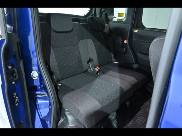 DAIHATSU WAKE 2015