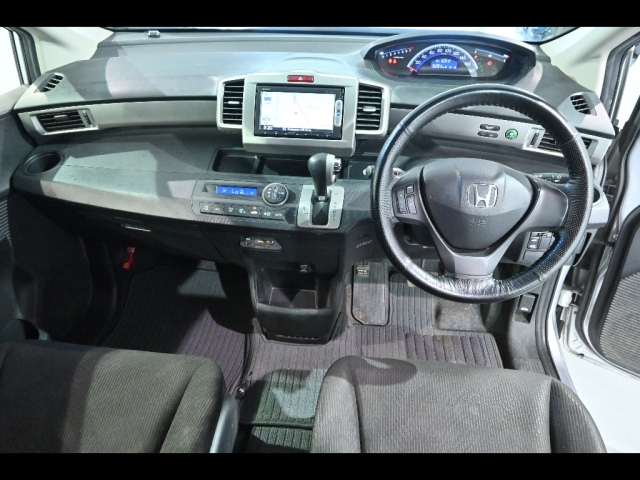 HONDA FREED 2014