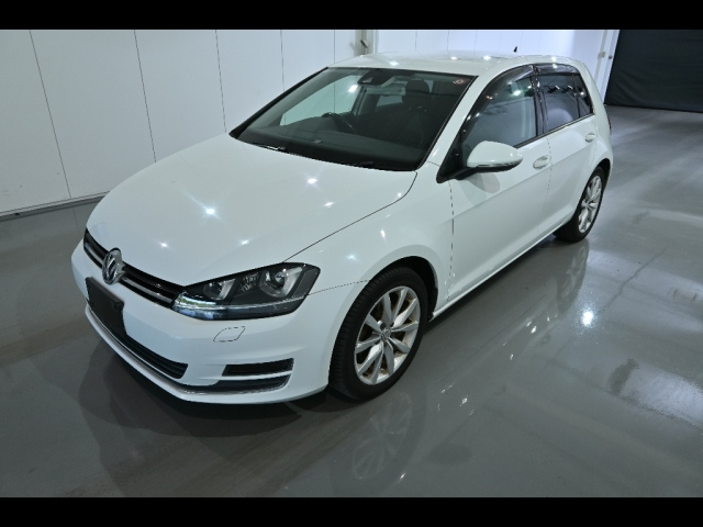 VOLKSWAGEN GOLF 2014