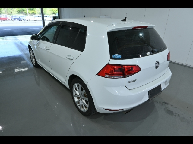 VOLKSWAGEN GOLF 2014