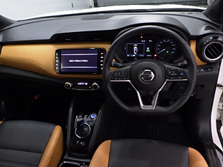 NISSAN KIX 2021