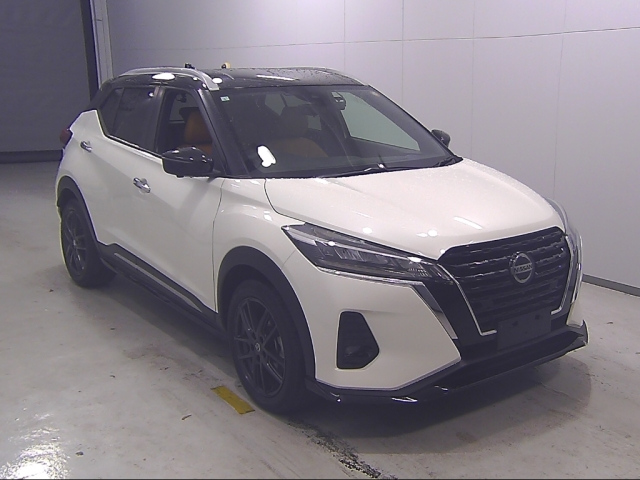 NISSAN KIX 2021