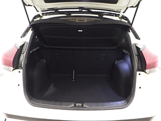 NISSAN KIX 2021