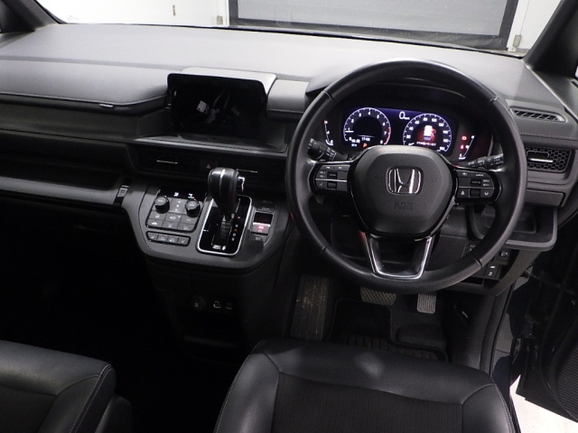 HONDA STEP WAGON 2023