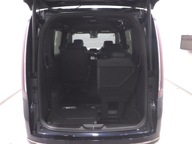 HONDA STEP WAGON 2023