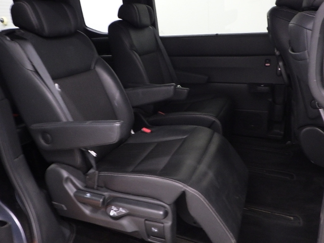 HONDA STEP WAGON 2023