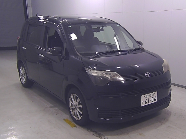 TOYOTA SPADE 2013