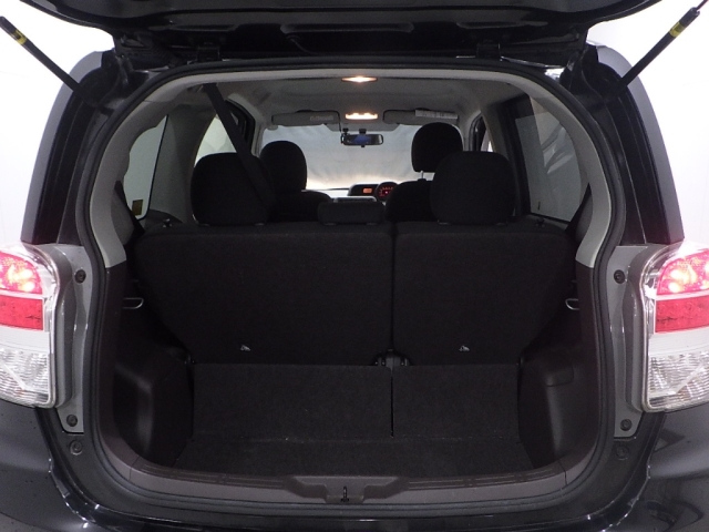 TOYOTA SPADE 2013