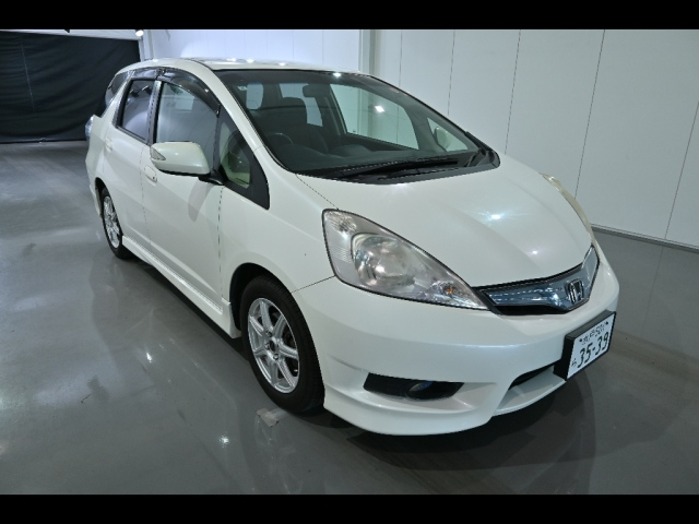 HONDA FIT SHUTTLE 2011