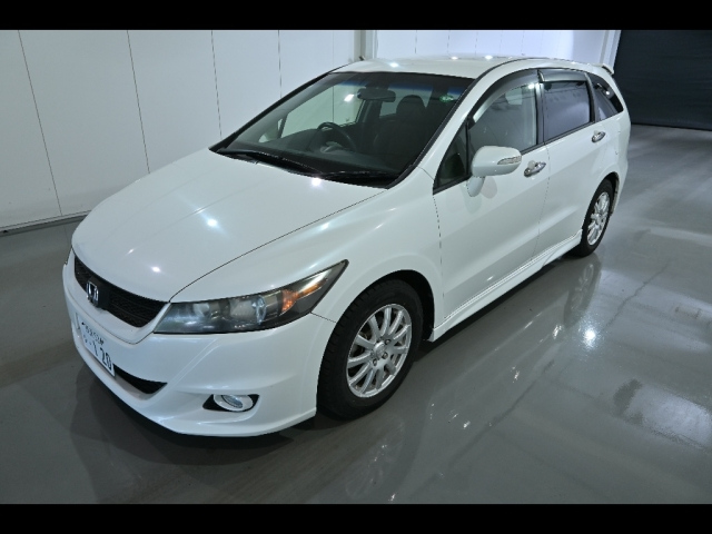 HONDA STREAM 2013