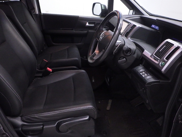 HONDA STEP WAGON 2013