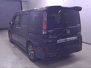 HONDA STEP WAGON 2017