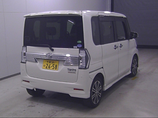 DAIHATSU TANTO 2018