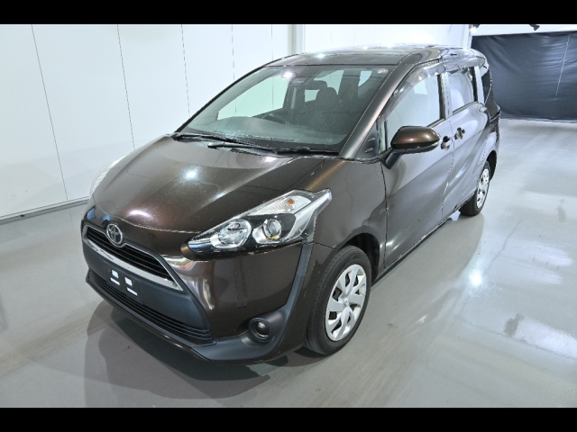 TOYOTA SIENTA 2016