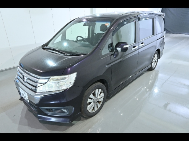 HONDA STEP WAGON 2013