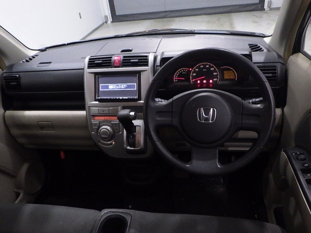 HONDA ZEST 2010