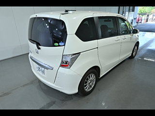 HONDA FREED 2013