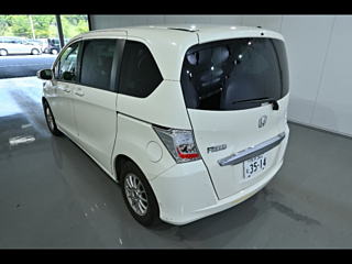 HONDA FREED 2013