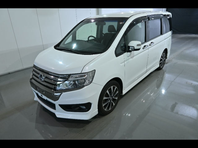 HONDA STEP WAGON 2012