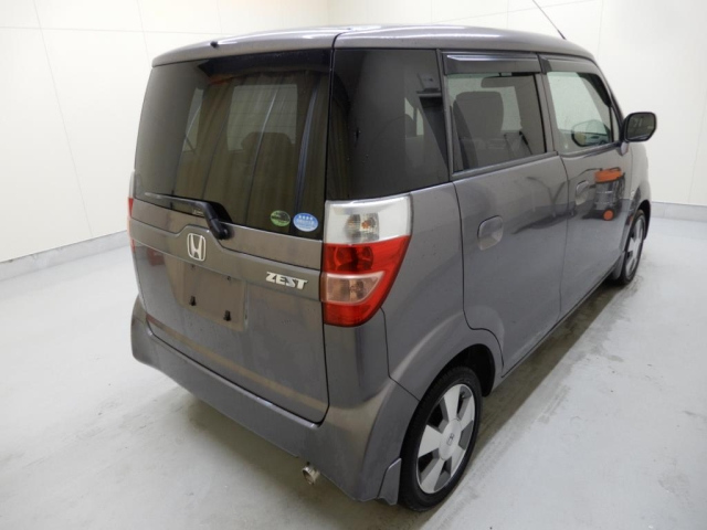 HONDA ZEST 2008