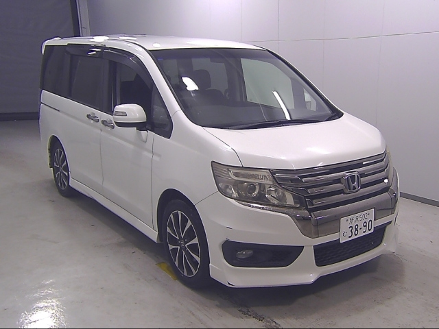 HONDA STEP WAGON 2012