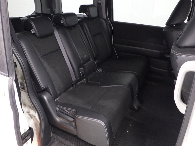 HONDA STEP WAGON 2012