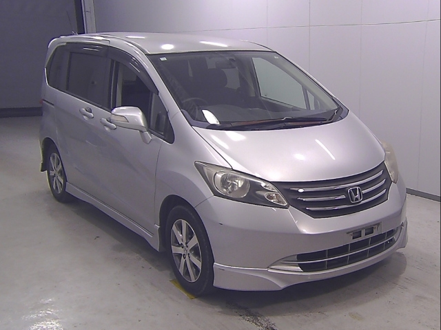 HONDA FREED 2008