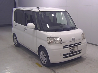 DAIHATSU TANTO 2012