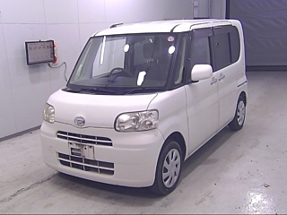 DAIHATSU TANTO 2012