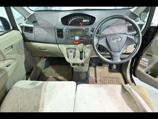 DAIHATSU MOVE 2011