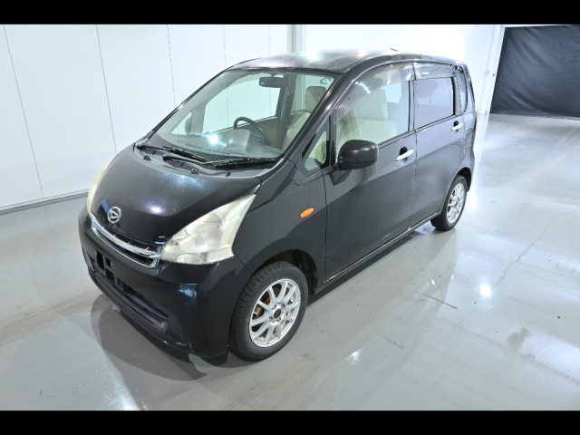 DAIHATSU MOVE 2011