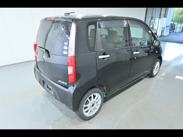 DAIHATSU MOVE 2011