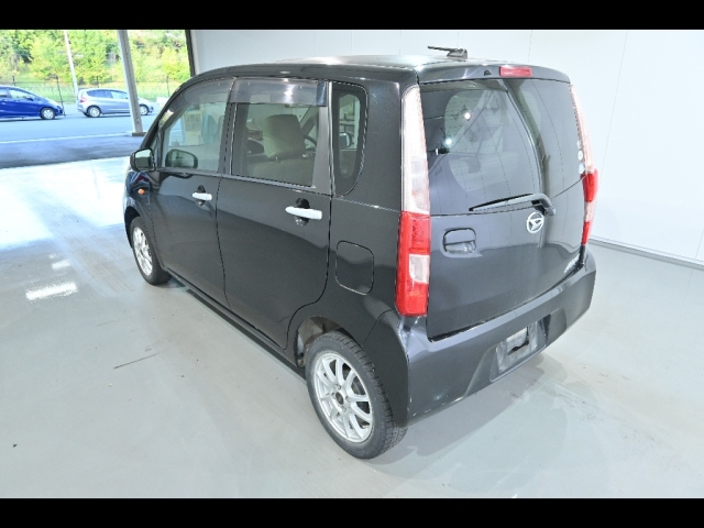 DAIHATSU MOVE 2011