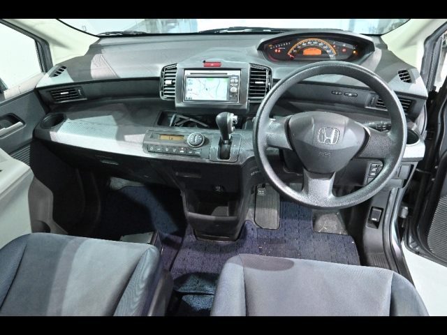 HONDA FREED 2010