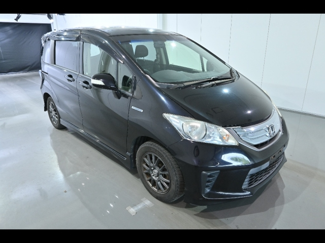 HONDA FREED 2012