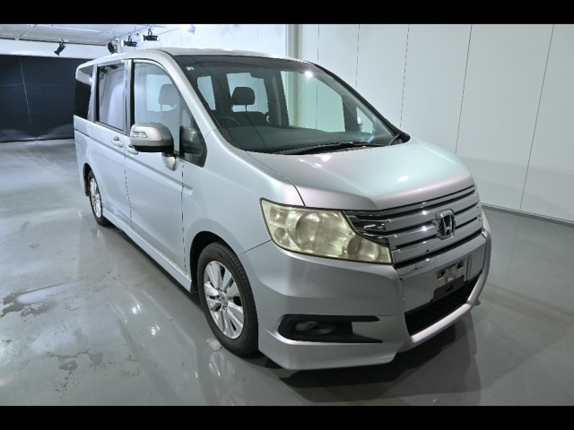 HONDA STEP WAGON 2010