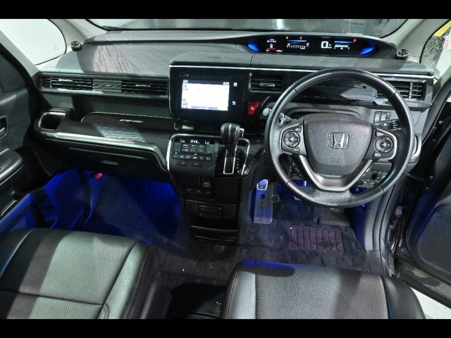 HONDA STEP WAGON 2015