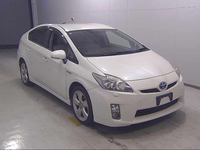 TOYOTA PRIUS 2011