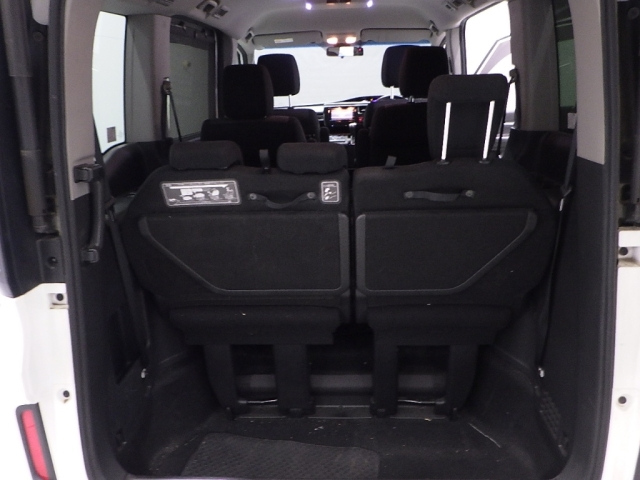 HONDA STEP WAGON 2016