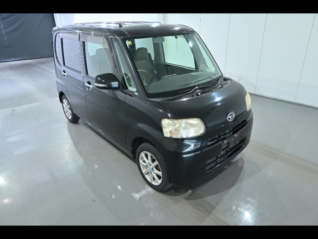DAIHATSU TANTO 2010