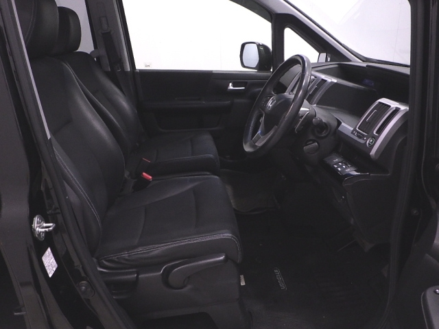 HONDA STEP WAGON 2012