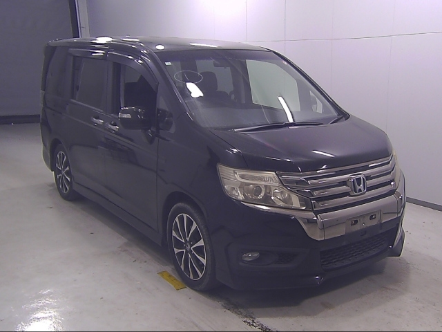 HONDA STEP WAGON 2012