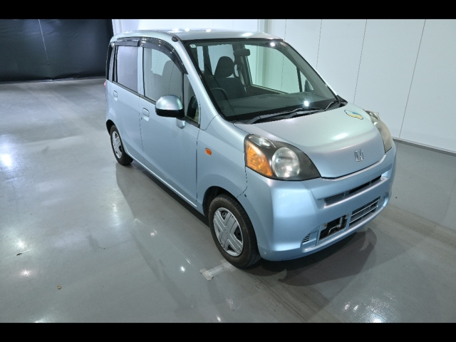 HONDA LIFE 2010