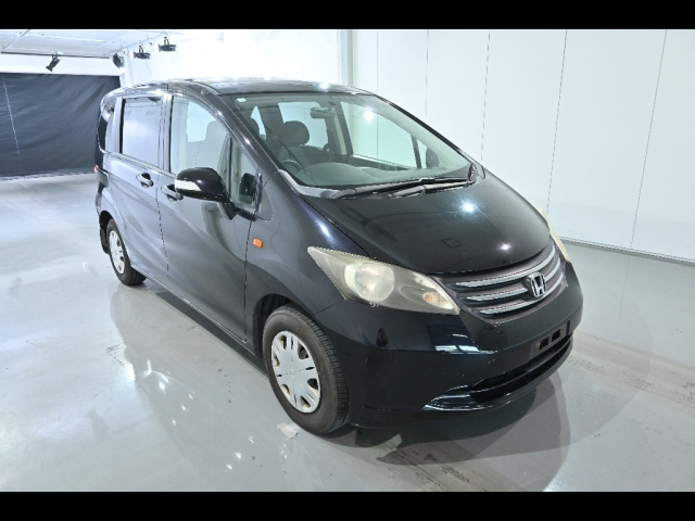 HONDA FREED 2010