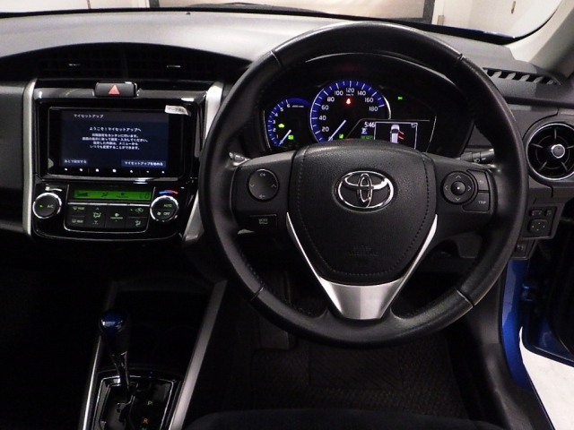 TOYOTA COROLLA FIELDER 2015