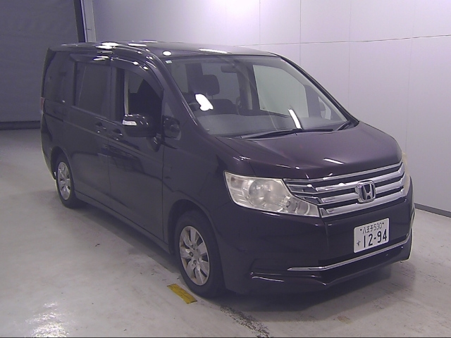HONDA STEP WAGON 2012