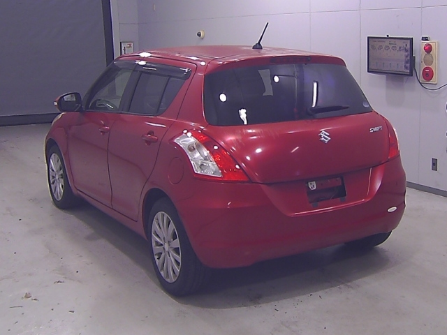 SUZUKI SWIFT 2012