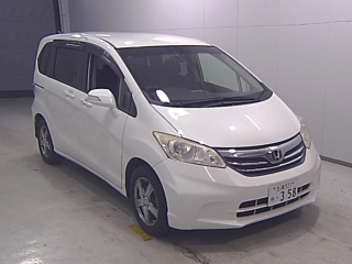 HONDA FREED 2013